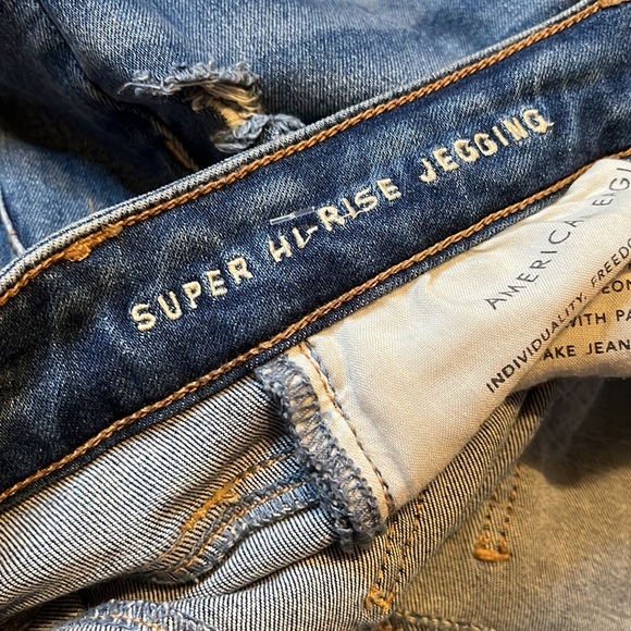 American Eagle Super Hi Rise Jeggings - Picture 6 of 7